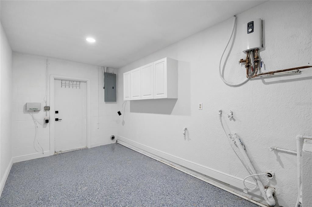 出租: $3,400 (3 贝兹, 2 浴室, 1373 平方英尺)