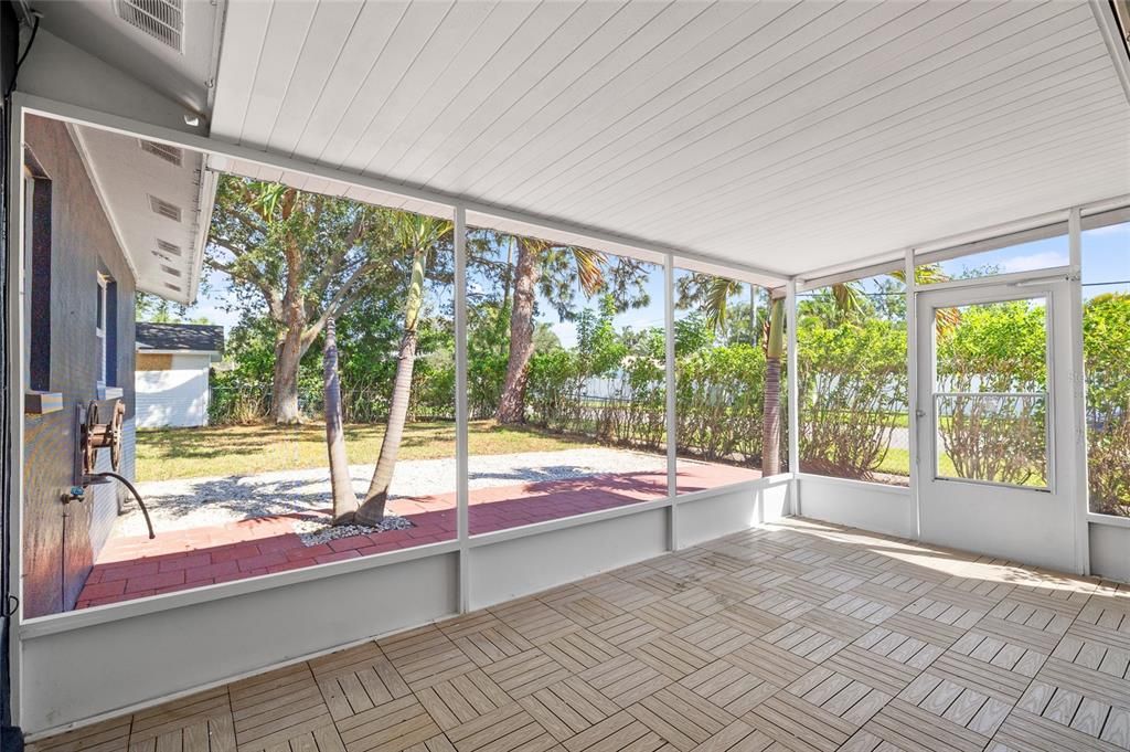 出租: $3,400 (3 贝兹, 2 浴室, 1373 平方英尺)