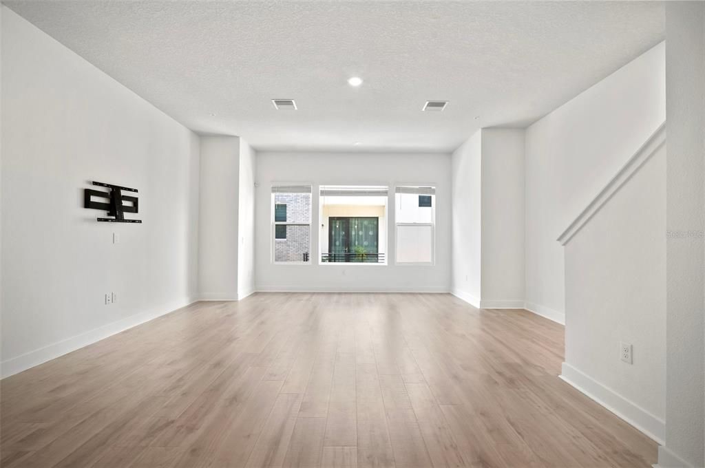 В аренду: $3,500 (3 спален, 3 ванн, 1941 Квадратных фут)