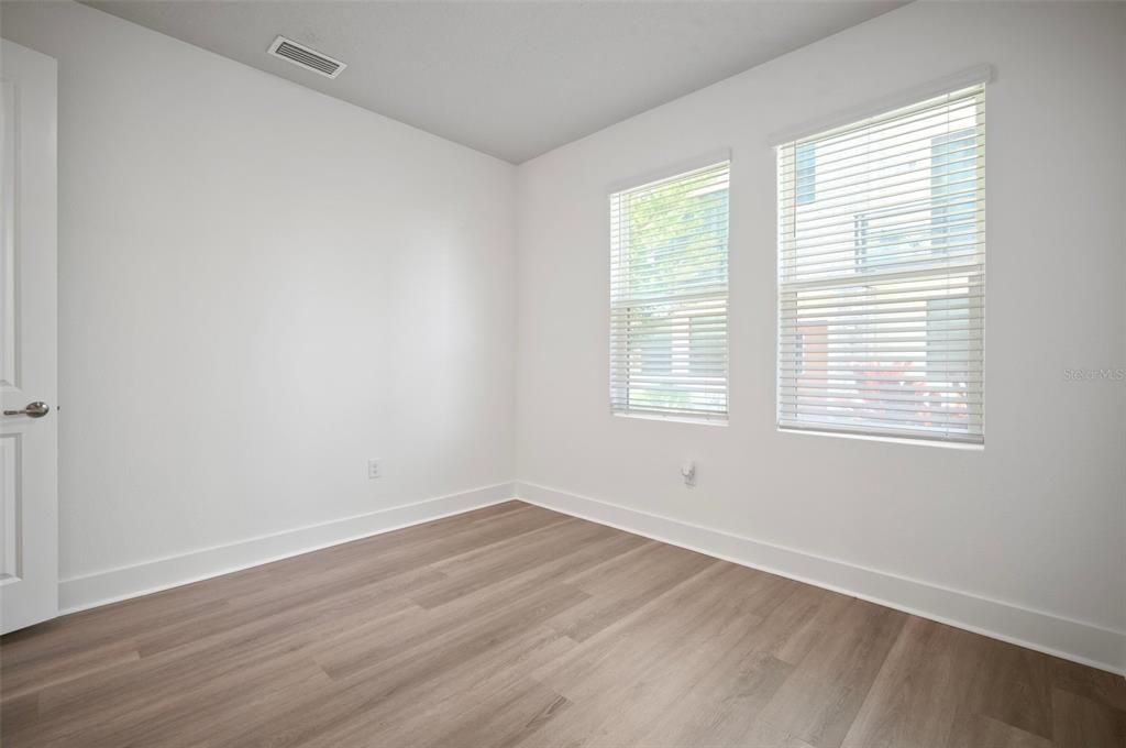 В аренду: $3,500 (3 спален, 3 ванн, 1941 Квадратных фут)