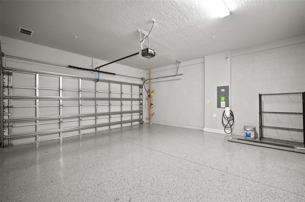 В аренду: $3,500 (3 спален, 3 ванн, 1941 Квадратных фут)