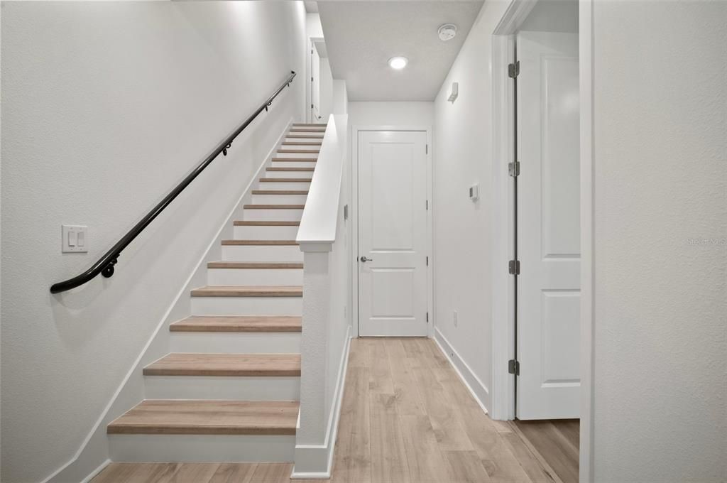 В аренду: $3,500 (3 спален, 3 ванн, 1941 Квадратных фут)