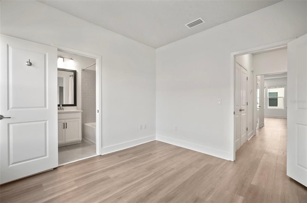 В аренду: $3,500 (3 спален, 3 ванн, 1941 Квадратных фут)