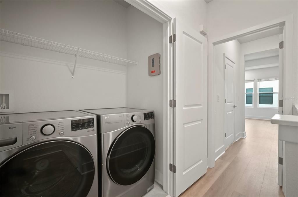 В аренду: $3,500 (3 спален, 3 ванн, 1941 Квадратных фут)