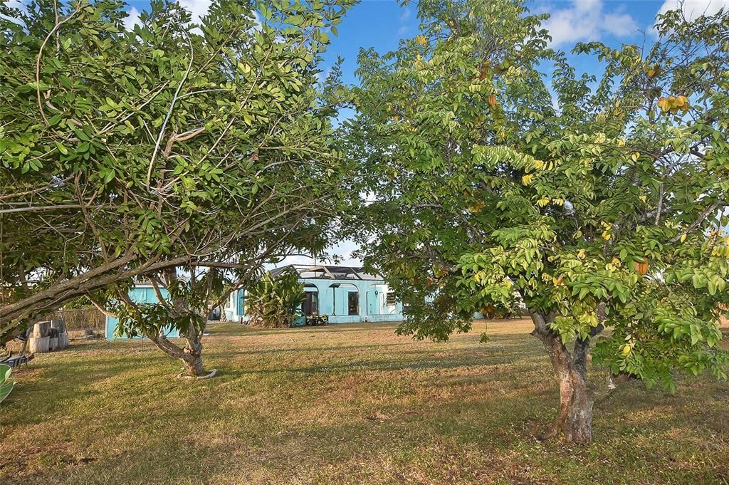 待售: $225,000 (0.57 acres)