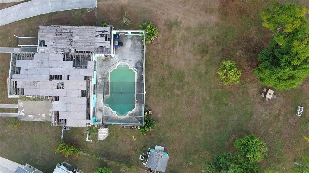 待售: $225,000 (0.57 acres)