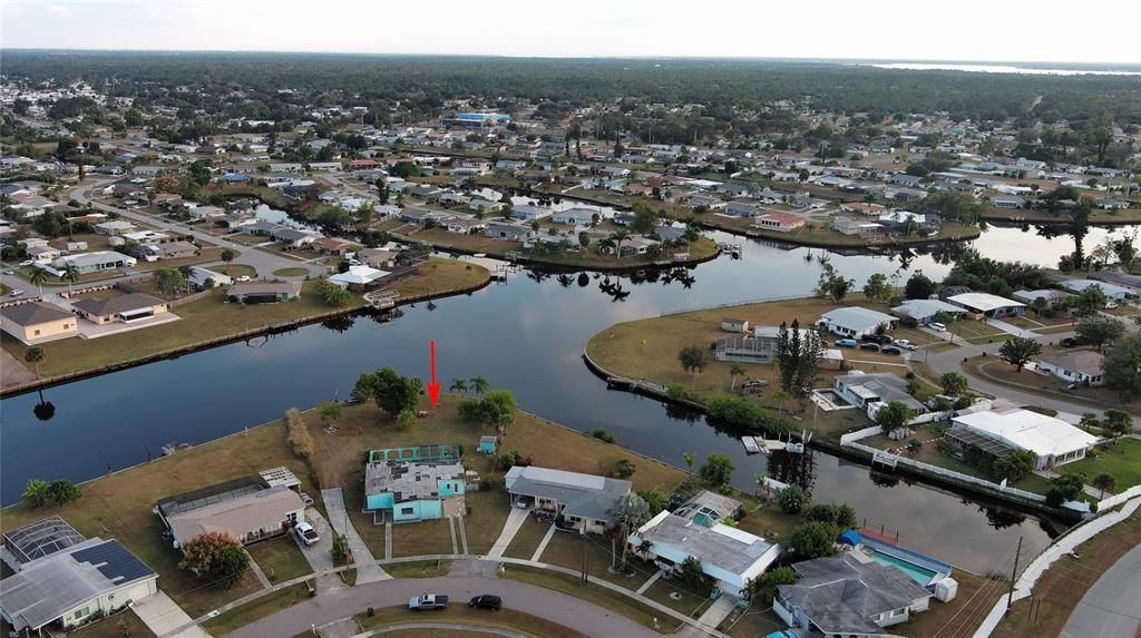 待售: $225,000 (0.57 acres)