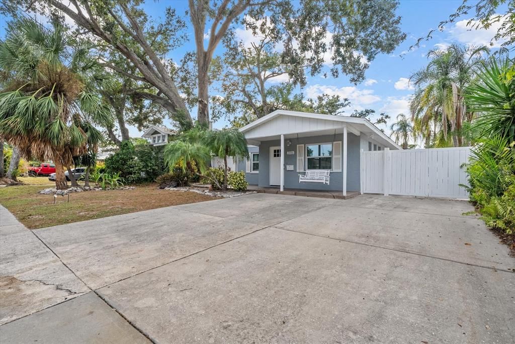 На продажу: $725,000 (3 спален, 3 ванн, 2062 Квадратных фут)