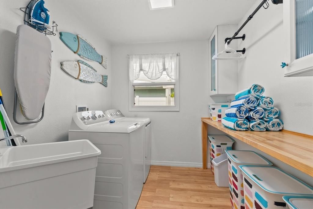 На продажу: $725,000 (3 спален, 3 ванн, 2062 Квадратных фут)