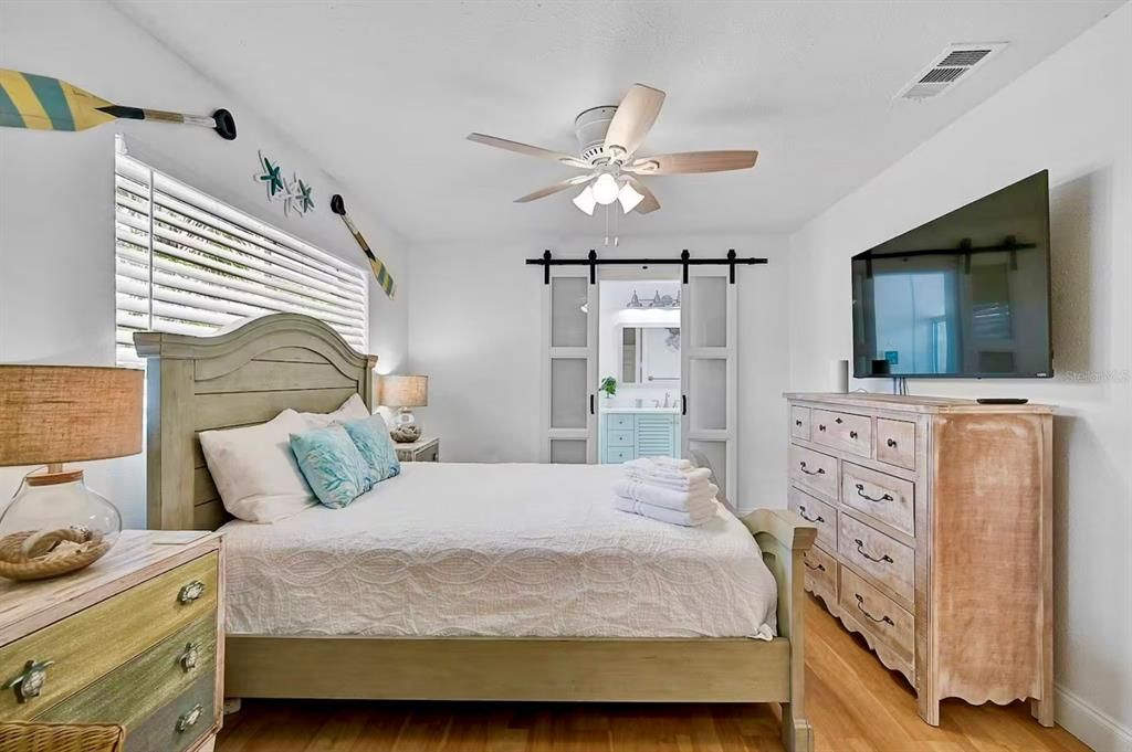 На продажу: $725,000 (3 спален, 3 ванн, 2062 Квадратных фут)