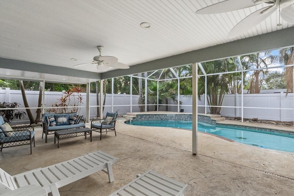 На продажу: $725,000 (3 спален, 3 ванн, 2062 Квадратных фут)