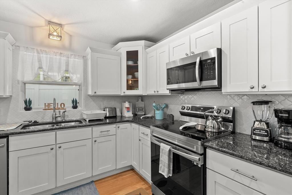 На продажу: $725,000 (3 спален, 3 ванн, 2062 Квадратных фут)