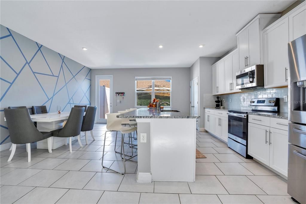 待售: $425,000 (3 贝兹, 2 浴室, 1714 平方英尺)