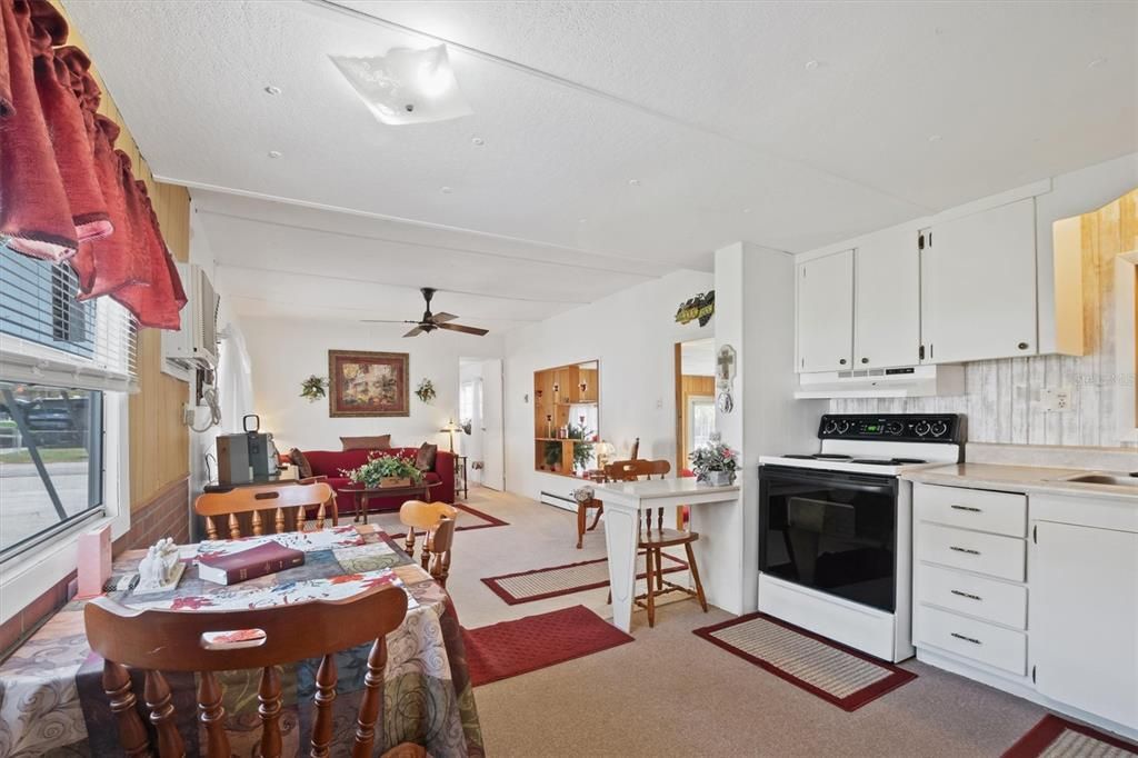 待售: $130,000 (2 贝兹, 1 浴室, 672 平方英尺)