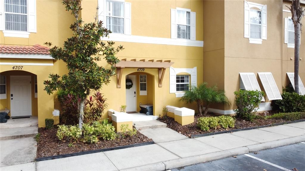 For Sale: $284,900 (3 beds, 2 baths, 1286 Square Feet)