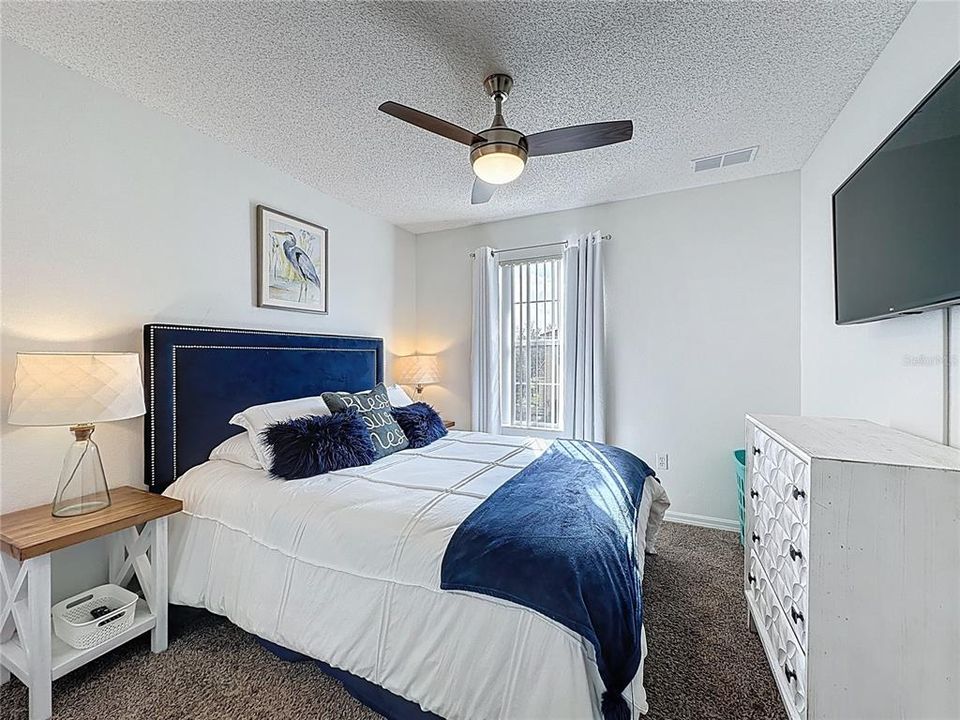 For Sale: $284,900 (3 beds, 2 baths, 1286 Square Feet)