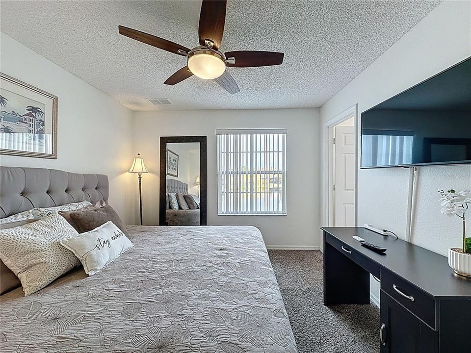 For Sale: $284,900 (3 beds, 2 baths, 1286 Square Feet)