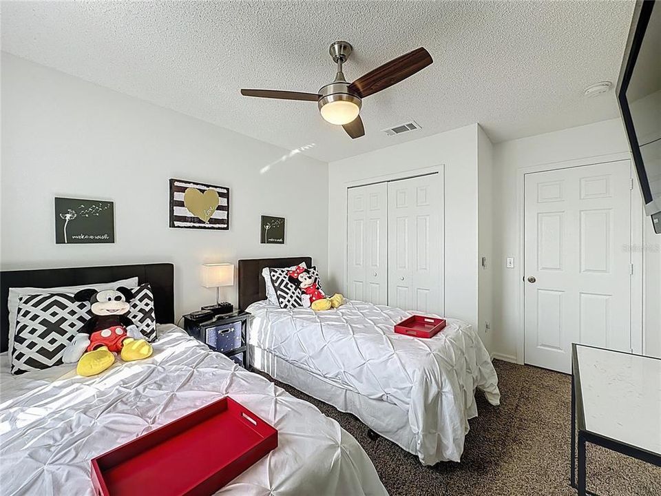 For Sale: $284,900 (3 beds, 2 baths, 1286 Square Feet)