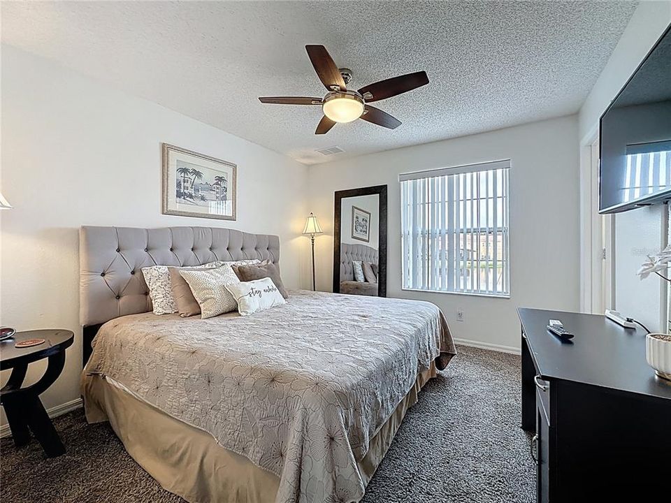 For Sale: $284,900 (3 beds, 2 baths, 1286 Square Feet)