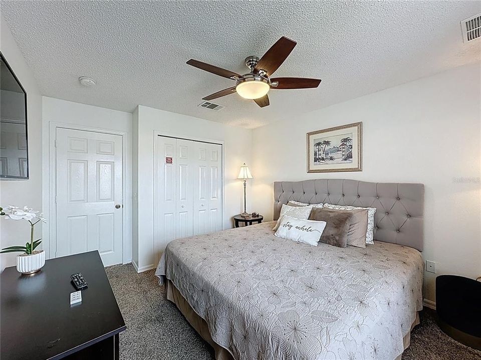 For Sale: $284,900 (3 beds, 2 baths, 1286 Square Feet)