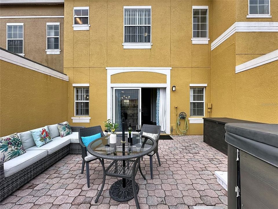 For Sale: $284,900 (3 beds, 2 baths, 1286 Square Feet)