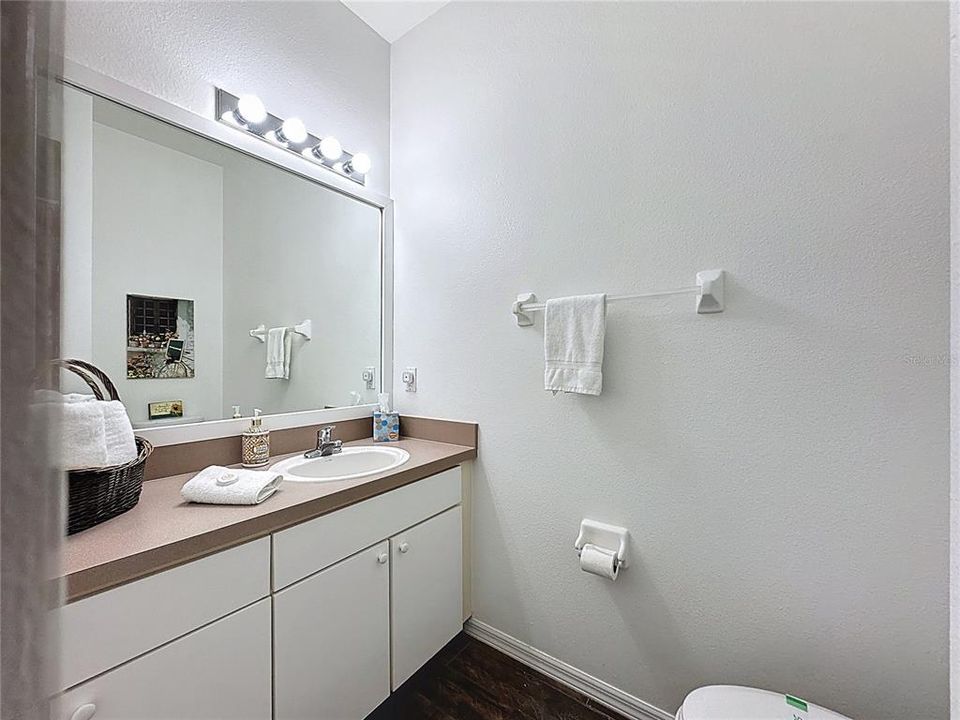 For Sale: $284,900 (3 beds, 2 baths, 1286 Square Feet)