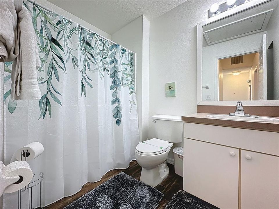 For Sale: $284,900 (3 beds, 2 baths, 1286 Square Feet)