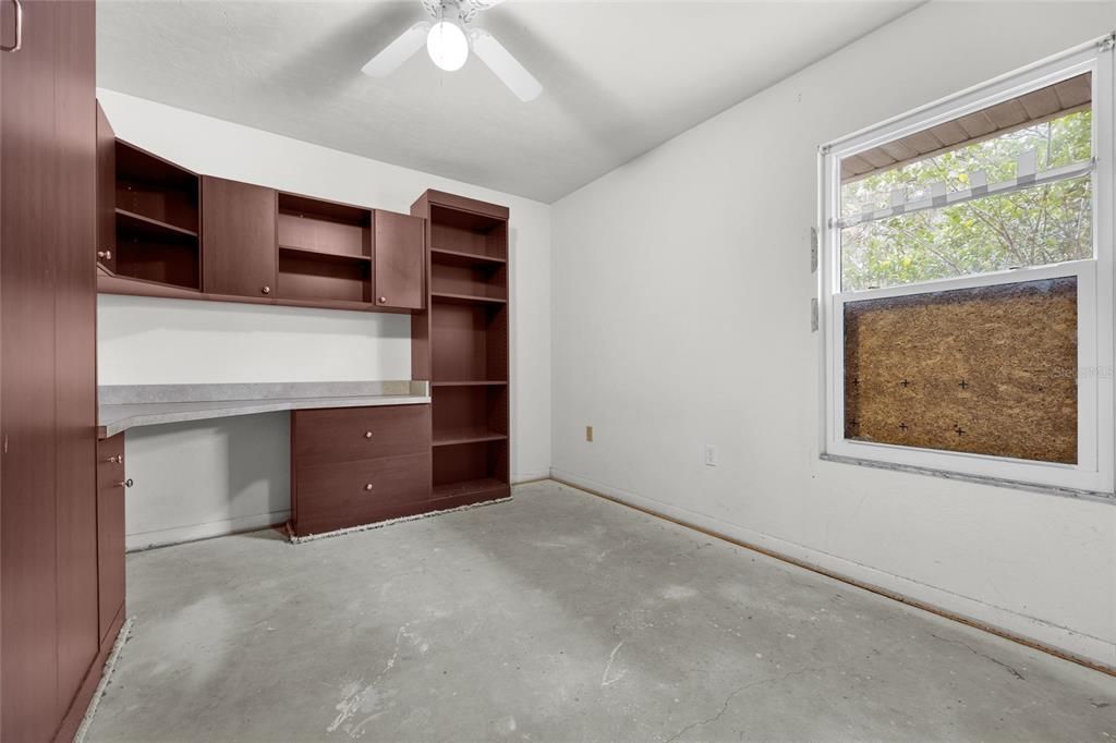 На продажу: $289,900 (4 спален, 2 ванн, 1582 Квадратных фут)