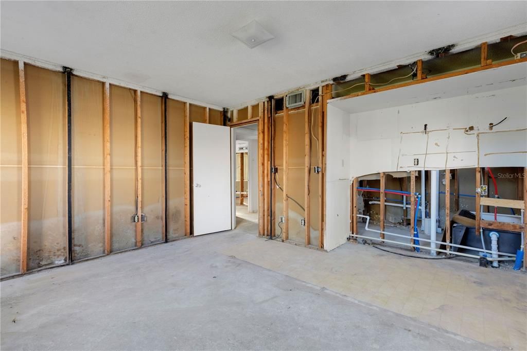 For Sale: $849,000 (0 beds, 0 baths, 4608 Square Feet)