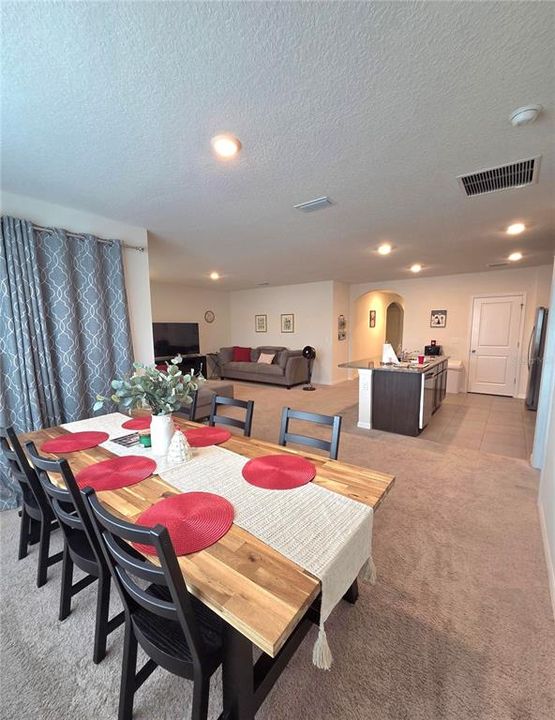 En Venta: $339,900 (3 camas, 2 baños, 1676 Pies cuadrados)