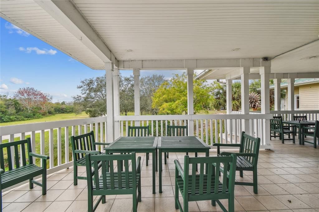 На продажу: $299,900 (2 спален, 2 ванн, 1352 Квадратных фут)