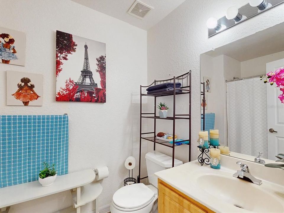 For Sale: $259,000 (3 beds, 2 baths, 1296 Square Feet)