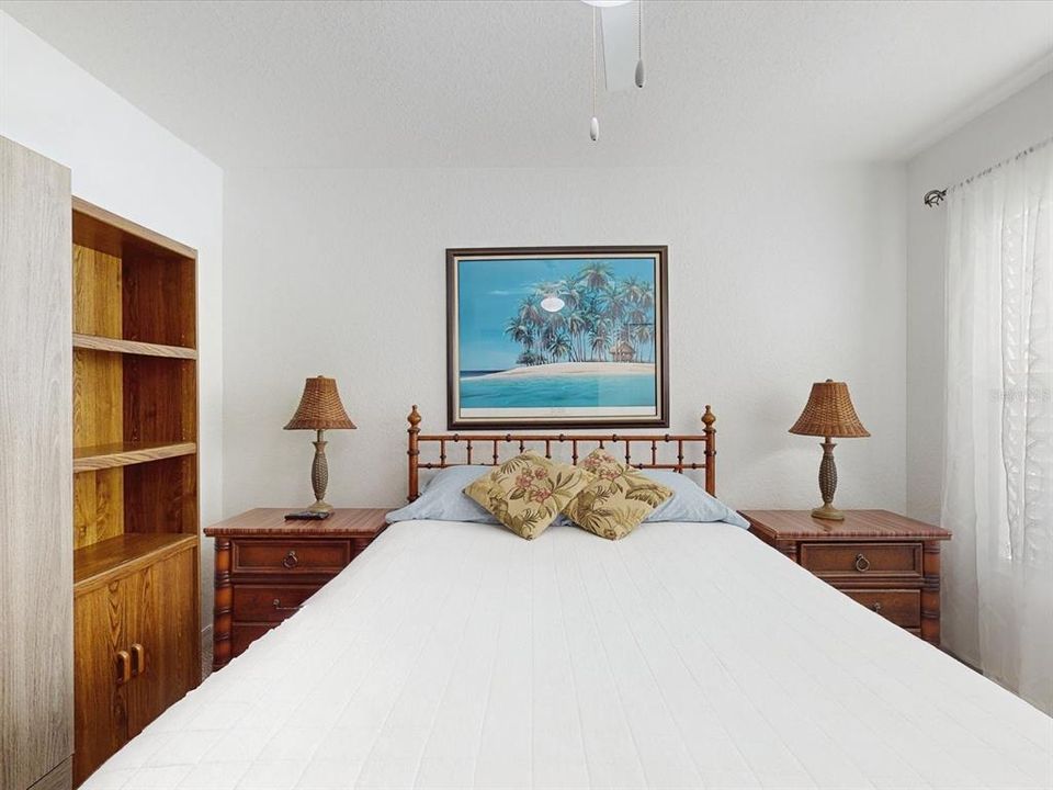 For Sale: $259,000 (3 beds, 2 baths, 1296 Square Feet)