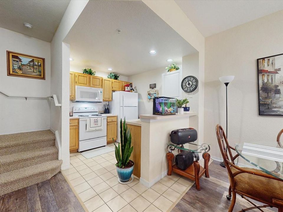 For Sale: $259,000 (3 beds, 2 baths, 1296 Square Feet)