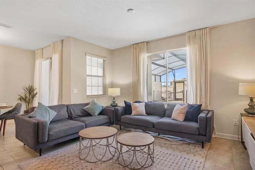 For Rent: $2,995 (4 beds, 3 baths, 1914 Square Feet)