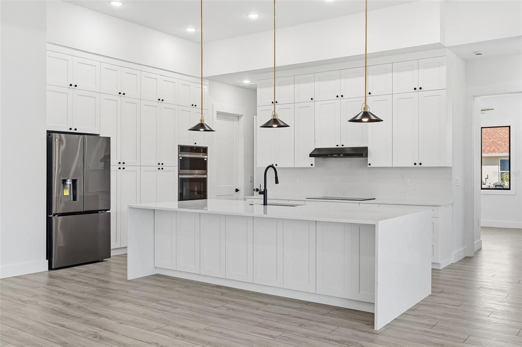 На продажу: $749,990 (3 спален, 2 ванн, 2364 Квадратных фут)