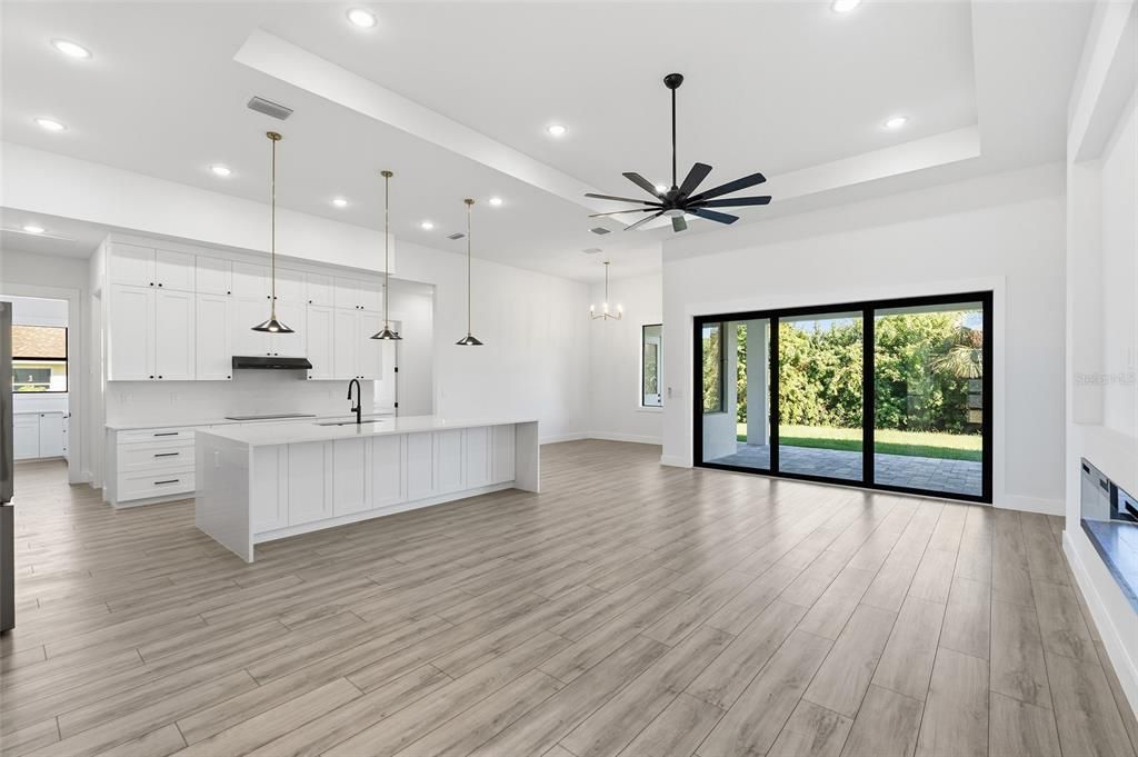 На продажу: $749,990 (3 спален, 2 ванн, 2364 Квадратных фут)