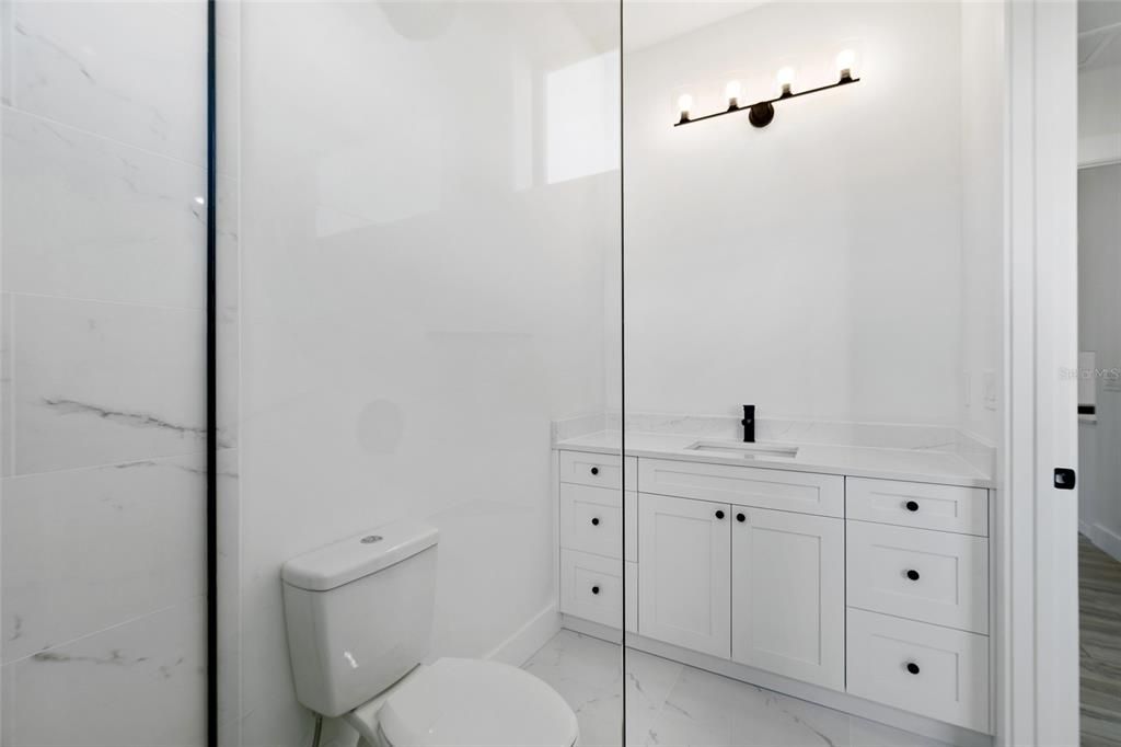 На продажу: $749,990 (3 спален, 2 ванн, 2364 Квадратных фут)