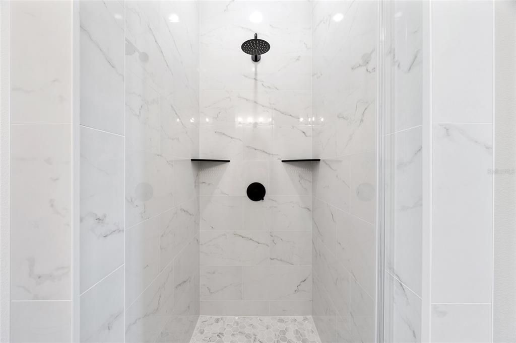 На продажу: $749,990 (3 спален, 2 ванн, 2364 Квадратных фут)