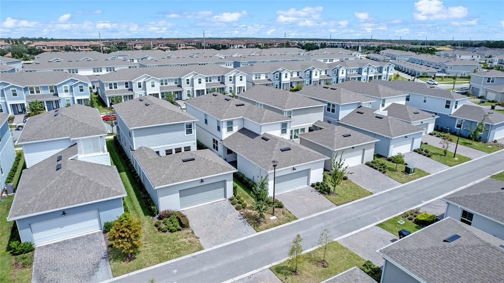 For Sale: $699,999 (3 beds, 2 baths, 2627 Square Feet)