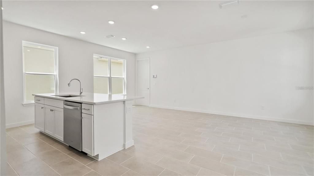 出租: $2,650 (3 贝兹, 2 浴室, 1727 平方英尺)