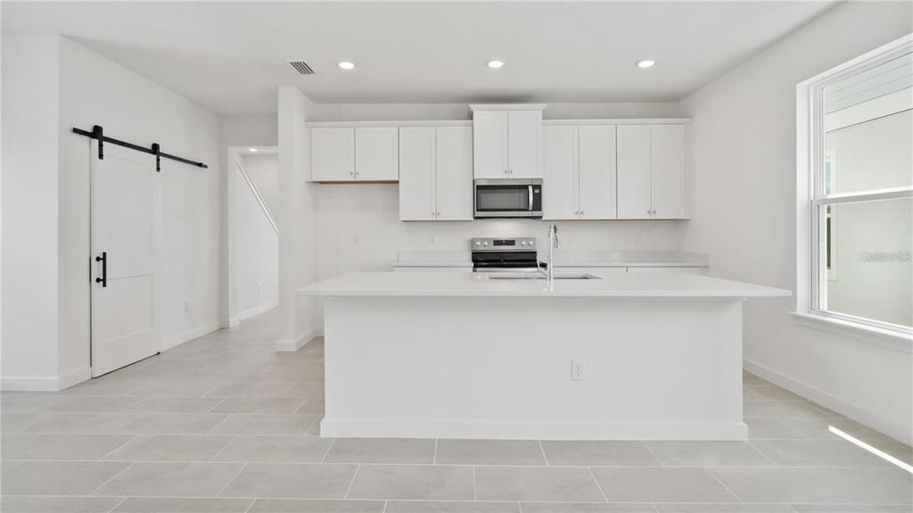 出租: $2,650 (3 贝兹, 2 浴室, 1727 平方英尺)