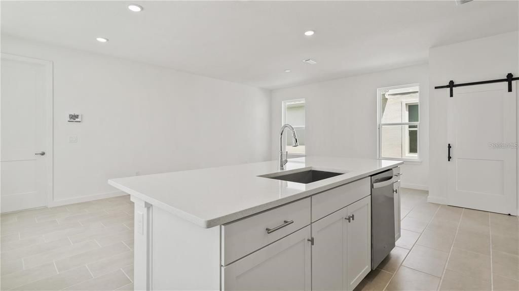 出租: $2,650 (3 贝兹, 2 浴室, 1727 平方英尺)