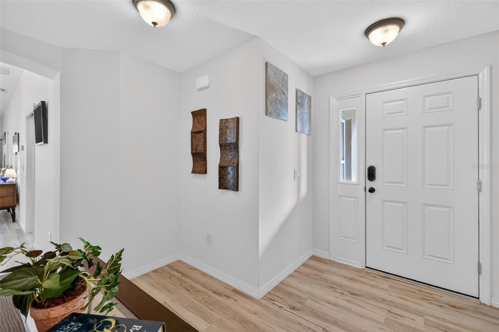 En Venta: $350,000 (3 camas, 2 baños, 1403 Pies cuadrados)