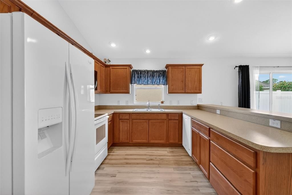 En Venta: $350,000 (3 camas, 2 baños, 1403 Pies cuadrados)