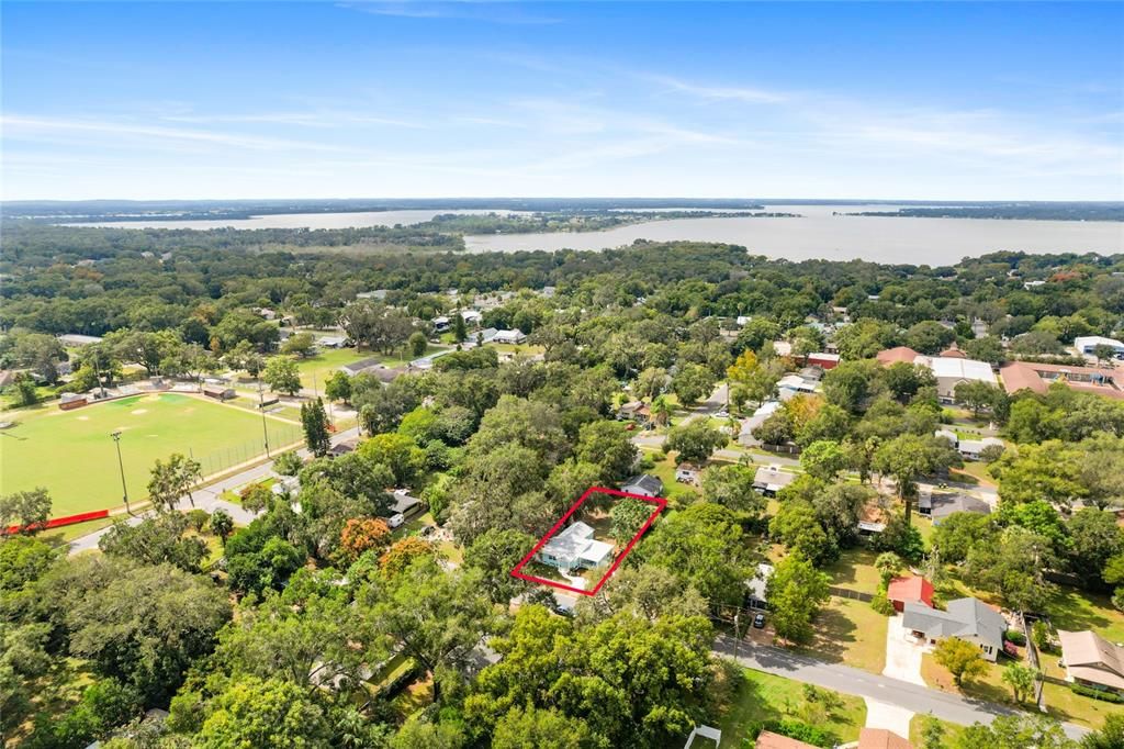 For Rent: $2,350 (3 beds, 2 baths, 1350 Square Feet)