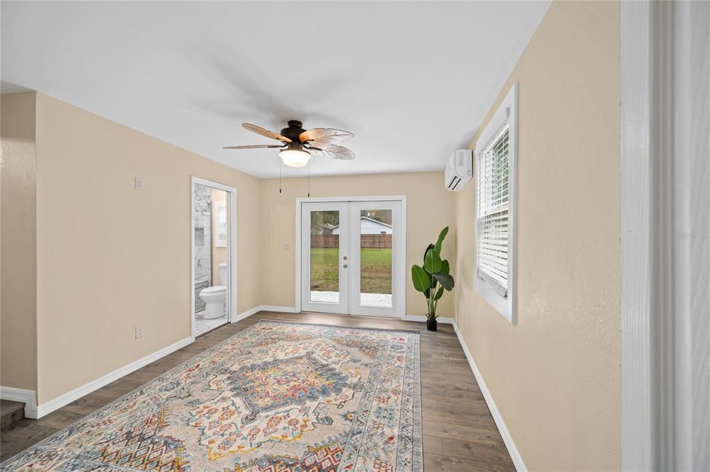 For Rent: $2,350 (3 beds, 2 baths, 1350 Square Feet)