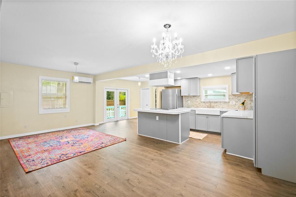 For Rent: $2,350 (3 beds, 2 baths, 1350 Square Feet)