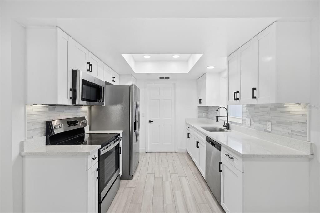 待售: $329,900 (3 贝兹, 2 浴室, 1240 平方英尺)