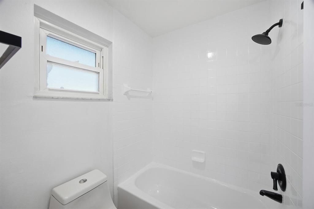 待售: $329,900 (3 贝兹, 2 浴室, 1240 平方英尺)